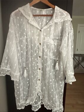 POL White Sheer Embroidered Hooded Button-Front Blouse